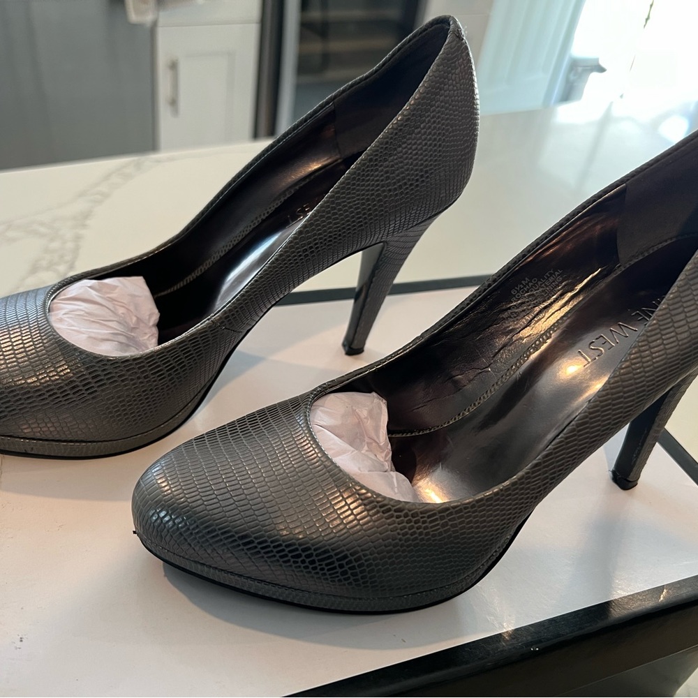 Nine West - reflective grey heels- worn once